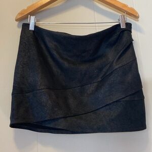 Free People Black distressed faux suede layer design mini skirt size 8